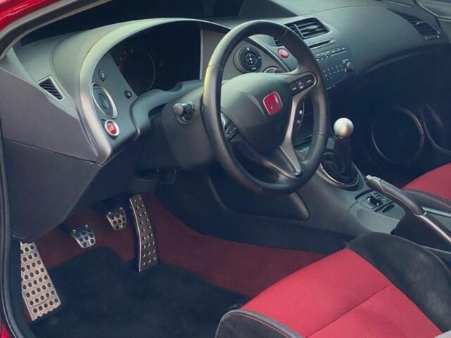 Красный Хонда Цивик, объемом двигателя 2 л и пробегом 206 тыс. км за 8500 $, фото 5 на Automoto.ua