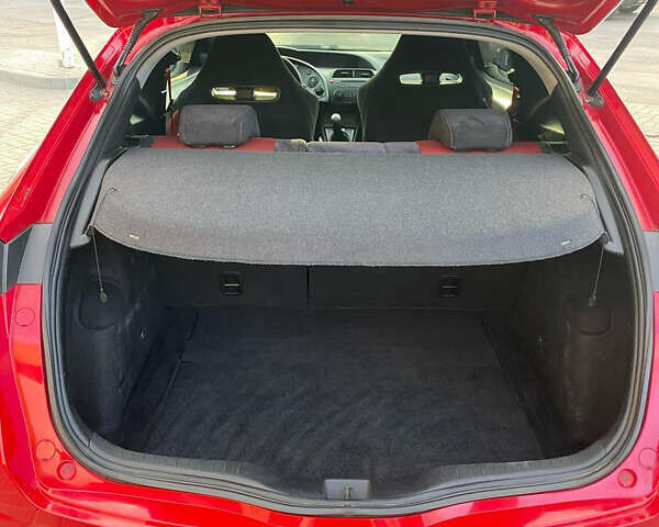 Красный Хонда Цивик, объемом двигателя 2 л и пробегом 206 тыс. км за 8500 $, фото 8 на Automoto.ua