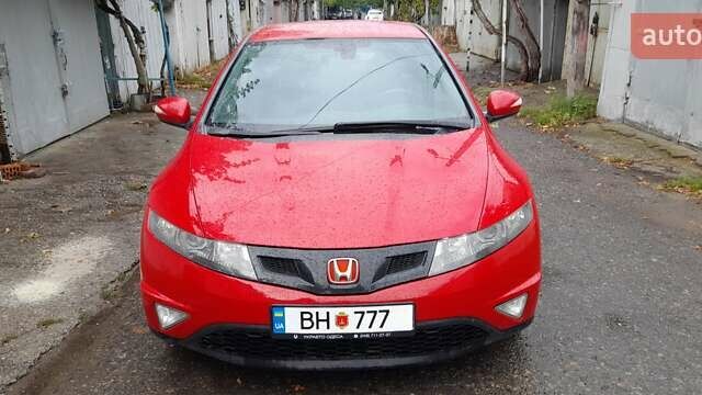 Красный Хонда Цивик, объемом двигателя 1.8 л и пробегом 207 тыс. км за 6500 $, фото 13 на Automoto.ua