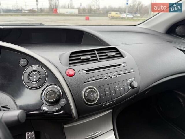 Червоний Хонда Сівік, об'ємом двигуна 1.8 л та пробігом 128 тис. км за 8800 $, фото 20 на Automoto.ua