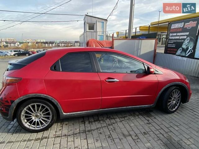 Червоний Хонда Сівік, об'ємом двигуна 1.8 л та пробігом 131 тис. км за 7900 $, фото 3 на Automoto.ua