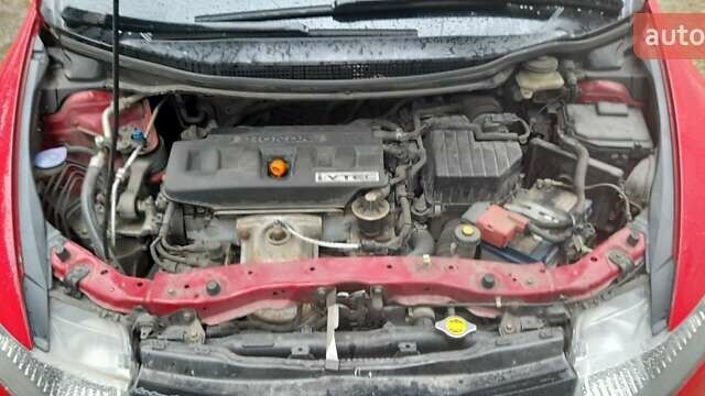 Красный Хонда Цивик, объемом двигателя 1.8 л и пробегом 207 тыс. км за 6500 $, фото 6 на Automoto.ua