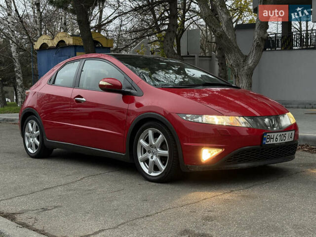 Красный Хонда Цивик, объемом двигателя 1.8 л и пробегом 282 тыс. км за 5999 $, фото 8 на Automoto.ua