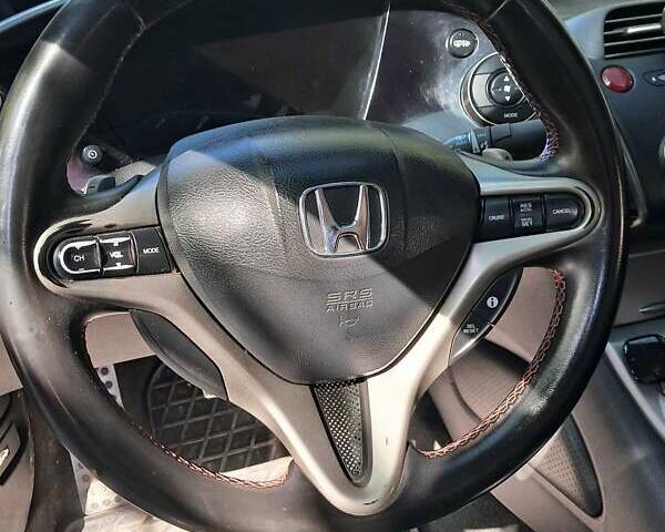 Червоний Хонда Сівік, об'ємом двигуна 1.8 л та пробігом 169 тис. км за 7300 $, фото 5 на Automoto.ua