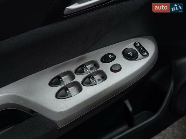 Красный Хонда Цивик, объемом двигателя 1.8 л и пробегом 282 тыс. км за 5999 $, фото 21 на Automoto.ua