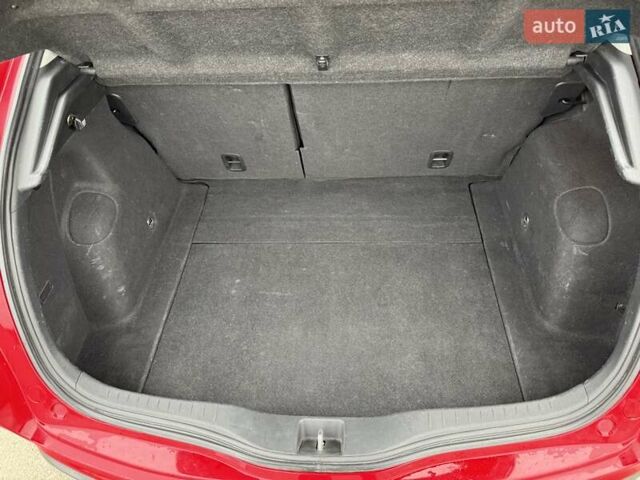 Червоний Хонда Сівік, об'ємом двигуна 1.8 л та пробігом 128 тис. км за 8800 $, фото 25 на Automoto.ua