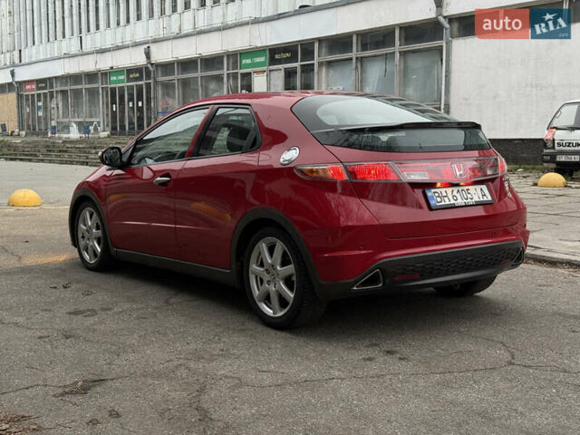 Красный Хонда Цивик, объемом двигателя 1.8 л и пробегом 282 тыс. км за 5999 $, фото 3 на Automoto.ua