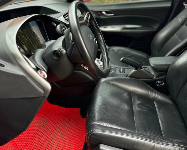 Червоний Хонда Сівік, об'ємом двигуна 1.8 л та пробігом 146 тис. км за 6500 $, фото 9 на Automoto.ua