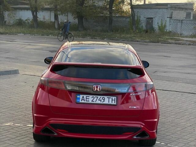 Красный Хонда Цивик, объемом двигателя 2 л и пробегом 206 тыс. км за 8500 $, фото 4 на Automoto.ua