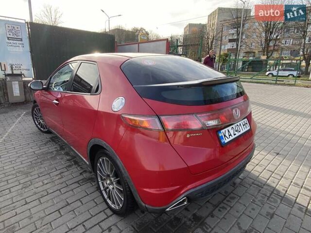 Червоний Хонда Сівік, об'ємом двигуна 1.8 л та пробігом 131 тис. км за 7900 $, фото 4 на Automoto.ua