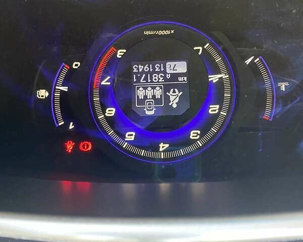 Червоний Хонда Сівік, об'ємом двигуна 1.8 л та пробігом 131 тис. км за 7900 $, фото 10 на Automoto.ua