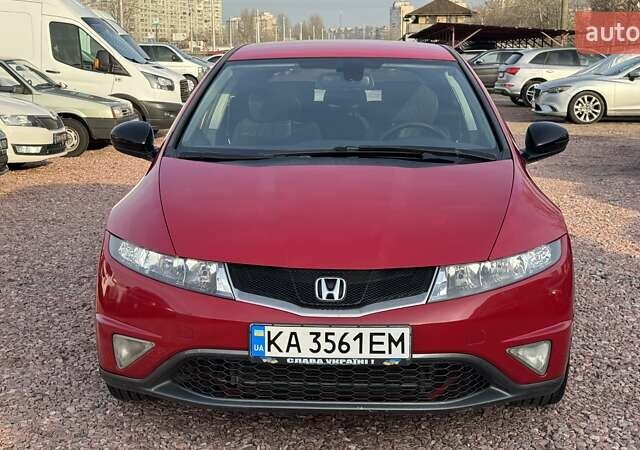 Красный Хонда Цивик, объемом двигателя 1.8 л и пробегом 221 тыс. км за 7700 $, фото 1 на Automoto.ua