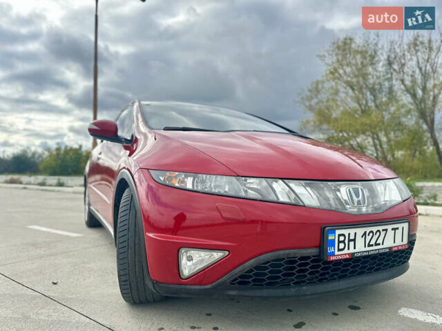 Червоний Хонда Сівік, об'ємом двигуна 1.8 л та пробігом 146 тис. км за 6500 $, фото 2 на Automoto.ua
