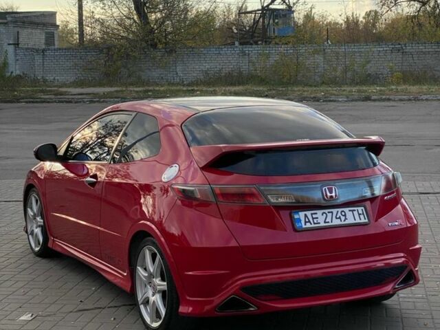 Красный Хонда Цивик, объемом двигателя 2 л и пробегом 206 тыс. км за 8500 $, фото 3 на Automoto.ua