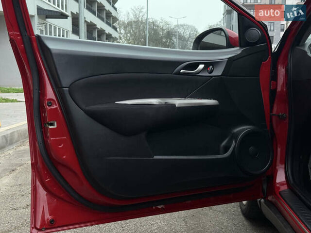 Красный Хонда Цивик, объемом двигателя 1.8 л и пробегом 282 тыс. км за 5999 $, фото 13 на Automoto.ua