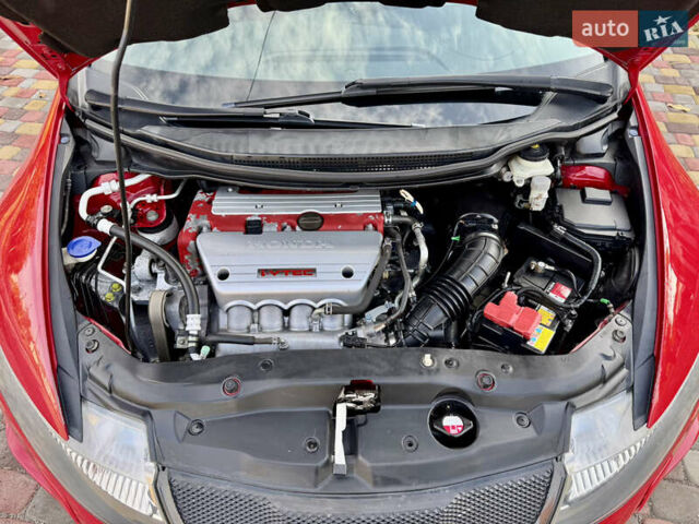 Красный Хонда Цивик, объемом двигателя 2 л и пробегом 110 тыс. км за 9500 $, фото 14 на Automoto.ua