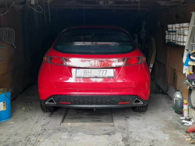 Красный Хонда Цивик, объемом двигателя 1.8 л и пробегом 207 тыс. км за 6500 $, фото 16 на Automoto.ua