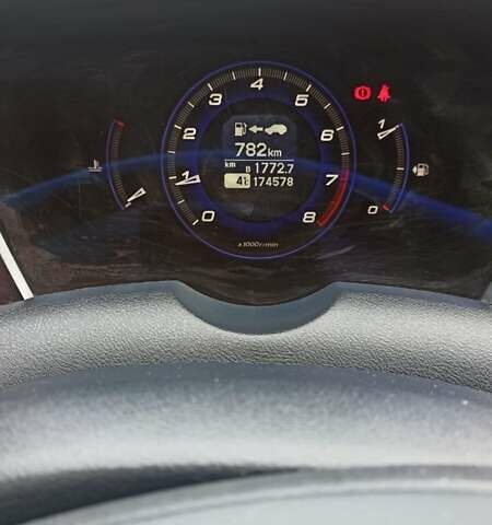 Красный Хонда Цивик, объемом двигателя 1.8 л и пробегом 175 тыс. км за 6400 $, фото 3 на Automoto.ua