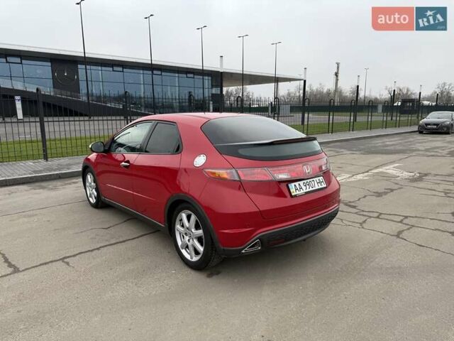 Червоний Хонда Сівік, об'ємом двигуна 1.8 л та пробігом 128 тис. км за 8800 $, фото 6 на Automoto.ua
