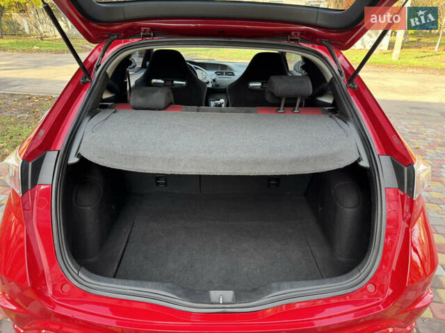 Красный Хонда Цивик, объемом двигателя 2 л и пробегом 110 тыс. км за 9500 $, фото 17 на Automoto.ua