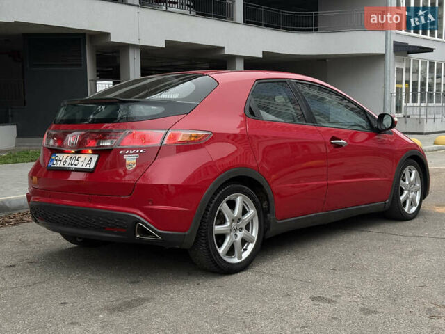Красный Хонда Цивик, объемом двигателя 1.8 л и пробегом 282 тыс. км за 5999 $, фото 6 на Automoto.ua