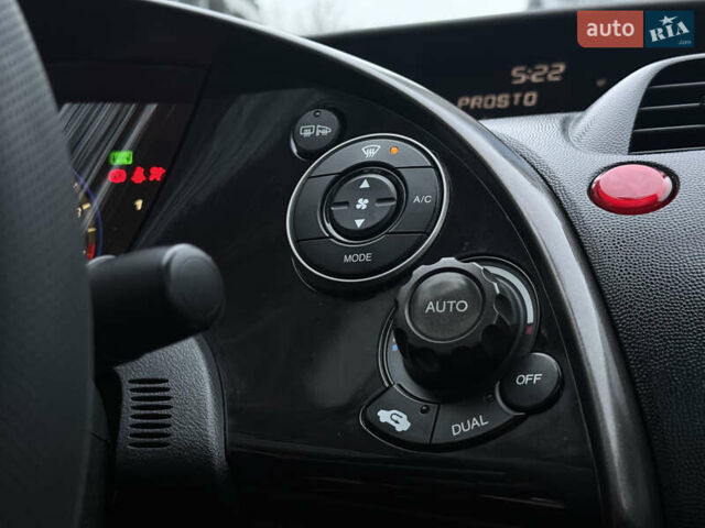 Красный Хонда Цивик, объемом двигателя 1.8 л и пробегом 282 тыс. км за 5999 $, фото 24 на Automoto.ua