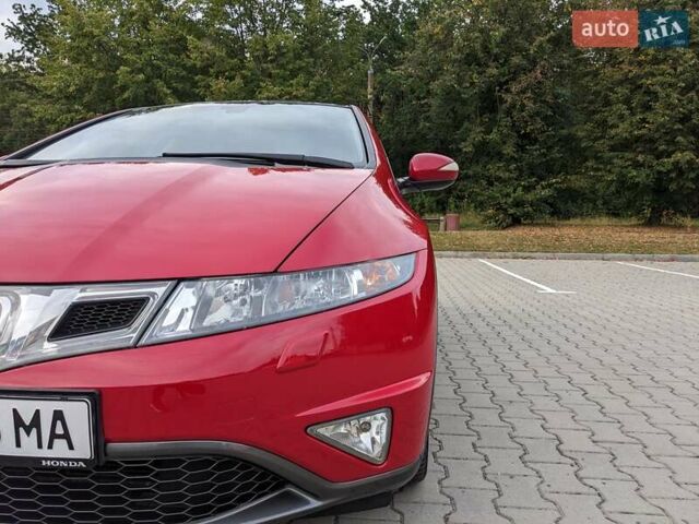 Красный Хонда Цивик, объемом двигателя 1.8 л и пробегом 199 тыс. км за 8900 $, фото 11 на Automoto.ua