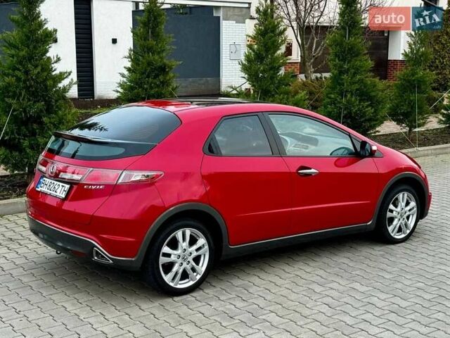 Червоний Хонда Сівік, об'ємом двигуна 1.8 л та пробігом 120 тис. км за 9999 $, фото 6 на Automoto.ua