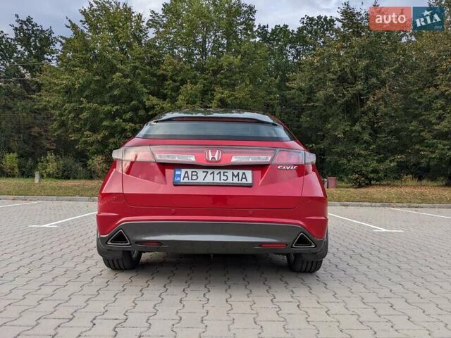 Красный Хонда Цивик, объемом двигателя 1.8 л и пробегом 199 тыс. км за 8900 $, фото 2 на Automoto.ua