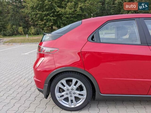 Красный Хонда Цивик, объемом двигателя 1.8 л и пробегом 199 тыс. км за 8900 $, фото 21 на Automoto.ua