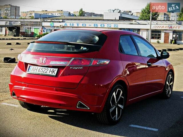 Красный Хонда Цивик, объемом двигателя 1.8 л и пробегом 113 тыс. км за 9800 $, фото 2 на Automoto.ua