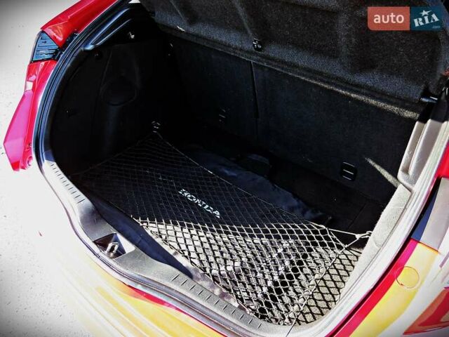 Красный Хонда Цивик, объемом двигателя 1.8 л и пробегом 113 тыс. км за 9800 $, фото 17 на Automoto.ua
