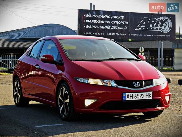 Красный Хонда Цивик, объемом двигателя 1.8 л и пробегом 113 тыс. км за 9800 $, фото 1 на Automoto.ua