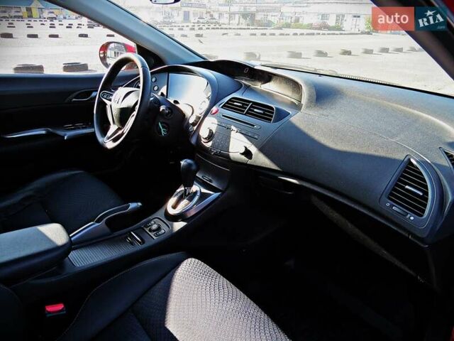 Красный Хонда Цивик, объемом двигателя 1.8 л и пробегом 113 тыс. км за 9800 $, фото 18 на Automoto.ua