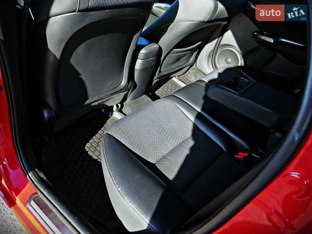 Красный Хонда Цивик, объемом двигателя 1.8 л и пробегом 113 тыс. км за 9800 $, фото 14 на Automoto.ua