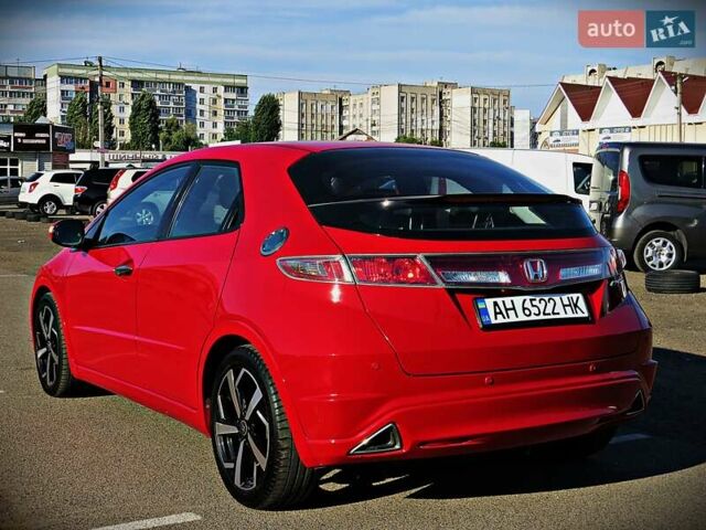 Красный Хонда Цивик, объемом двигателя 1.8 л и пробегом 113 тыс. км за 9800 $, фото 3 на Automoto.ua