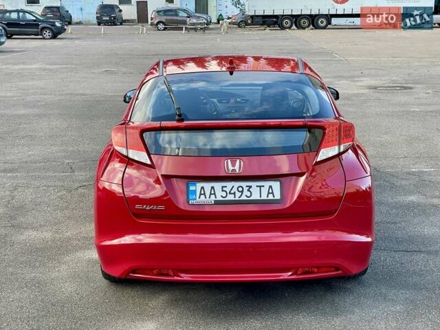 Красный Хонда Цивик, объемом двигателя 1.8 л и пробегом 100 тыс. км за 12500 $, фото 10 на Automoto.ua