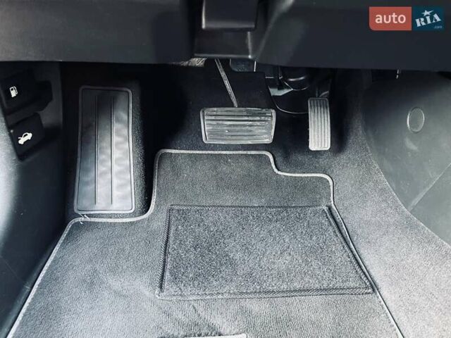 Красный Хонда Цивик, объемом двигателя 1.8 л и пробегом 100 тыс. км за 12500 $, фото 60 на Automoto.ua