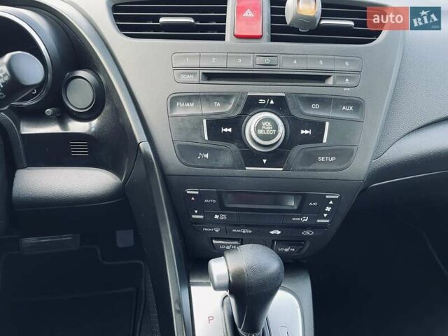 Красный Хонда Цивик, объемом двигателя 1.8 л и пробегом 100 тыс. км за 12500 $, фото 50 на Automoto.ua