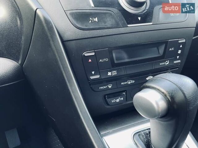 Красный Хонда Цивик, объемом двигателя 1.8 л и пробегом 100 тыс. км за 12500 $, фото 49 на Automoto.ua