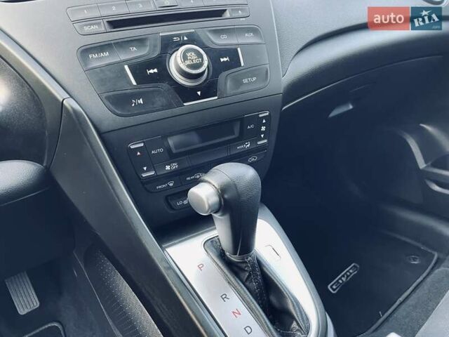 Красный Хонда Цивик, объемом двигателя 1.8 л и пробегом 100 тыс. км за 12500 $, фото 57 на Automoto.ua