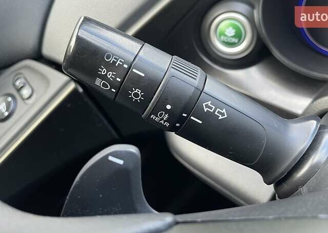 Красный Хонда Цивик, объемом двигателя 1.8 л и пробегом 100 тыс. км за 12500 $, фото 37 на Automoto.ua