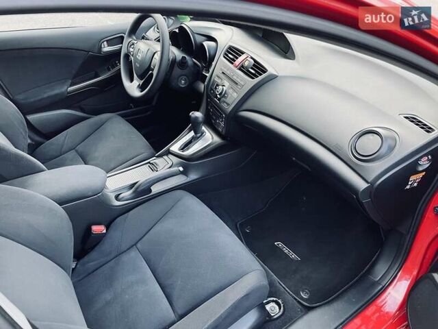 Красный Хонда Цивик, объемом двигателя 1.8 л и пробегом 100 тыс. км за 12500 $, фото 45 на Automoto.ua