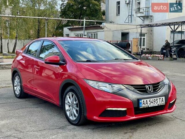 Красный Хонда Цивик, объемом двигателя 1.8 л и пробегом 100 тыс. км за 12500 $, фото 3 на Automoto.ua