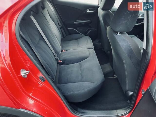 Красный Хонда Цивик, объемом двигателя 1.8 л и пробегом 100 тыс. км за 12500 $, фото 48 на Automoto.ua
