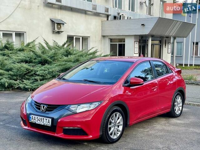 Красный Хонда Цивик, объемом двигателя 1.8 л и пробегом 100 тыс. км за 12500 $, фото 6 на Automoto.ua