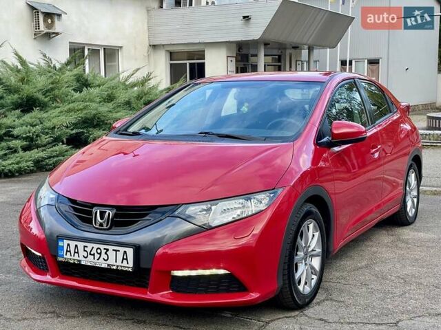 Красный Хонда Цивик, объемом двигателя 1.8 л и пробегом 100 тыс. км за 12500 $, фото 1 на Automoto.ua