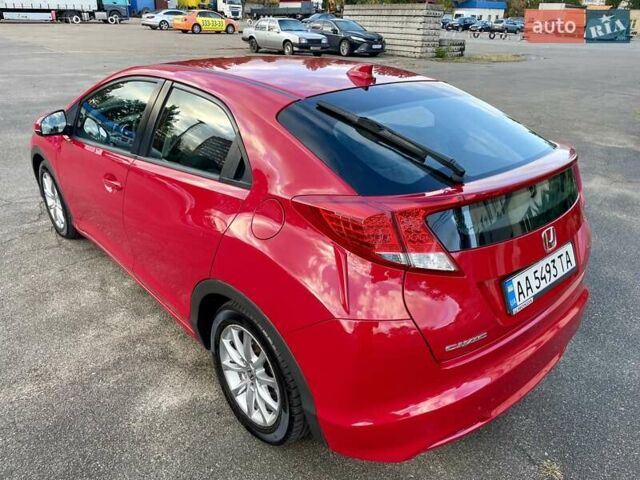 Красный Хонда Цивик, объемом двигателя 1.8 л и пробегом 100 тыс. км за 12500 $, фото 26 на Automoto.ua