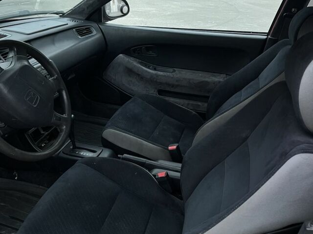 Красный Хонда Цивик, объемом двигателя 1.5 л и пробегом 350 тыс. км за 3500 $, фото 4 на Automoto.ua