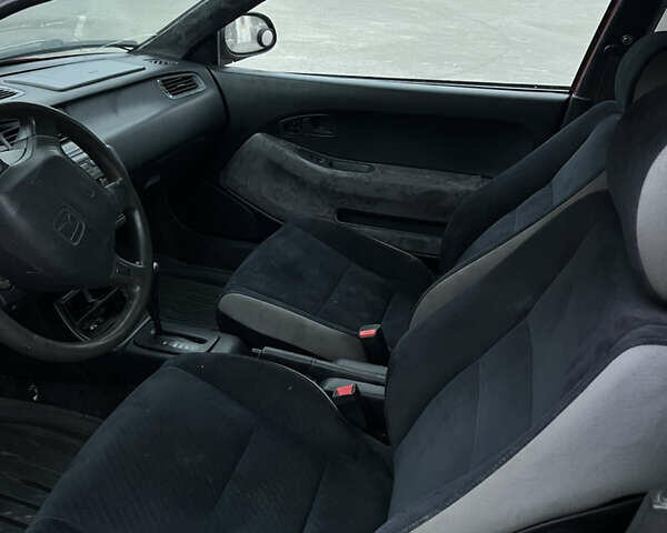 Красный Хонда Цивик, объемом двигателя 1.5 л и пробегом 350 тыс. км за 3500 $, фото 6 на Automoto.ua